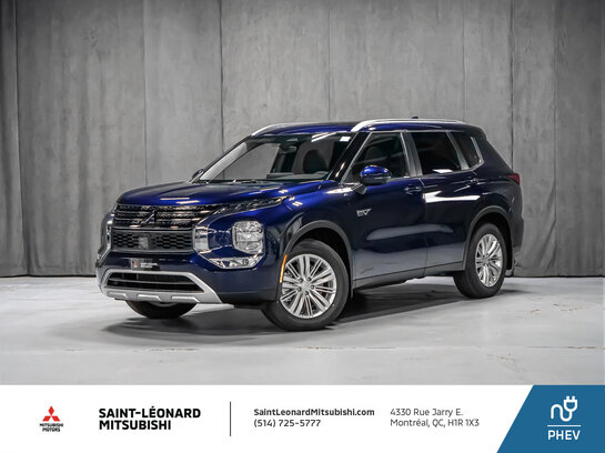 Mitsubishi Outlander PHEV LE 2025 Bleu cosmique Mitsubishi Outlander PHEV LE 2025 Bleu cosmique