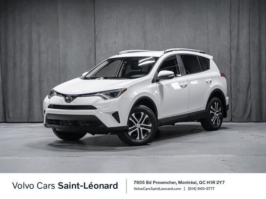 Toyota RAV4 LE 2017 Blanc