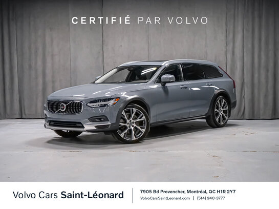 2022 Volvo V90 Cross Country 