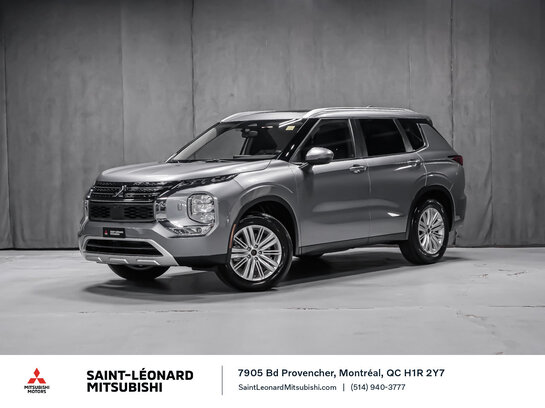 Mitsubishi Outlander SE 2024 Gris